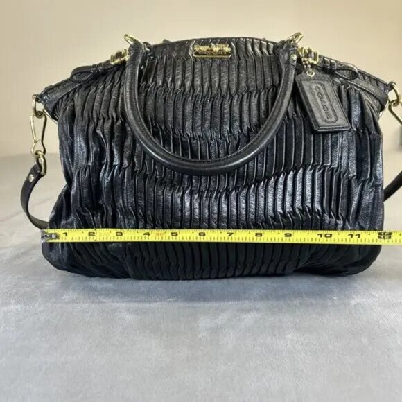 Authentic Coach Madison Gathered Lindsey Satchel Black Shoulder Bag - Picture 9 of 13